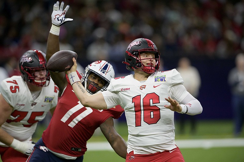 What channel is the South Alabama football game on today vs. Western  Kentucky?