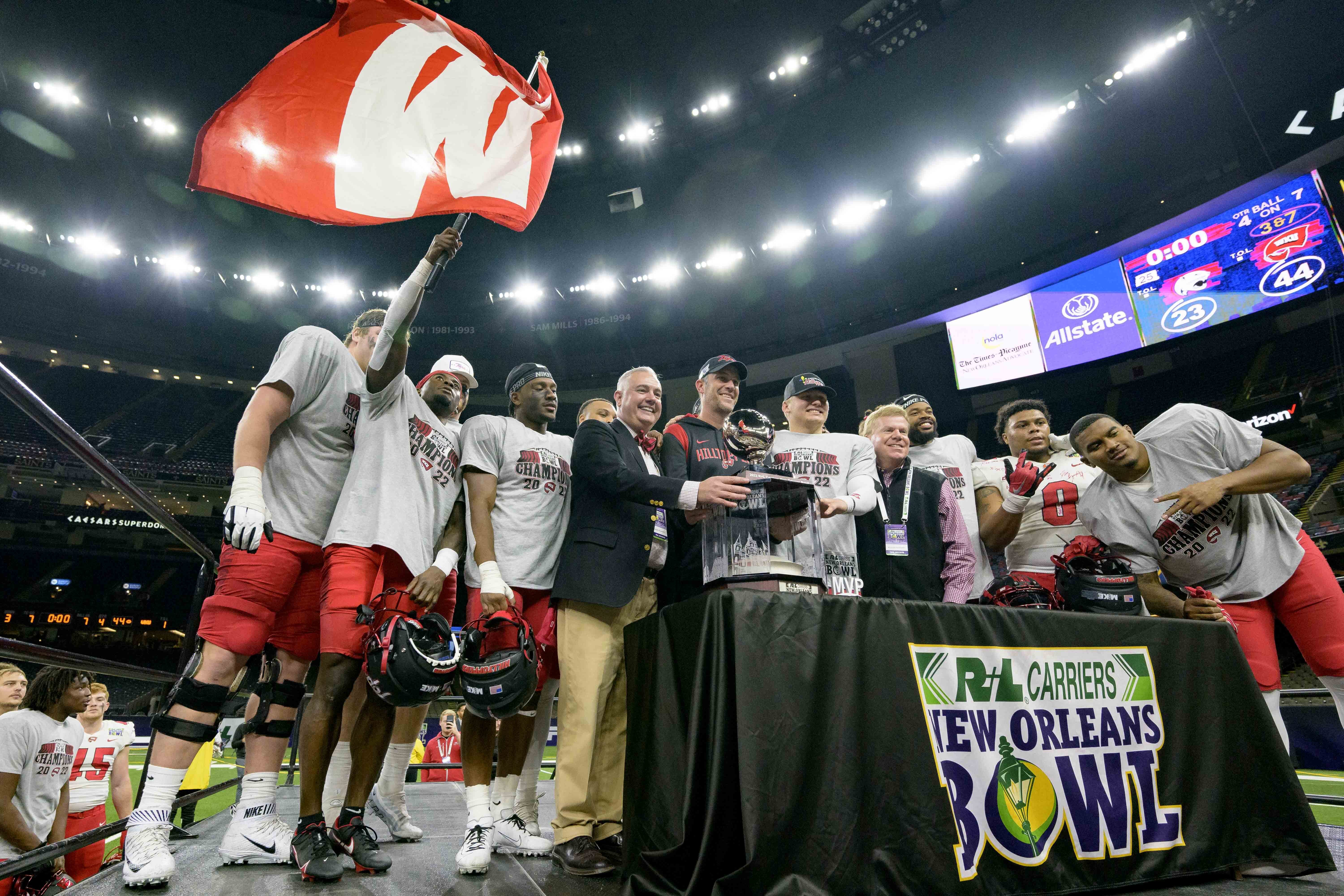 Reed sets passing record in Hilltoppers' romp | Northwest Arkansas