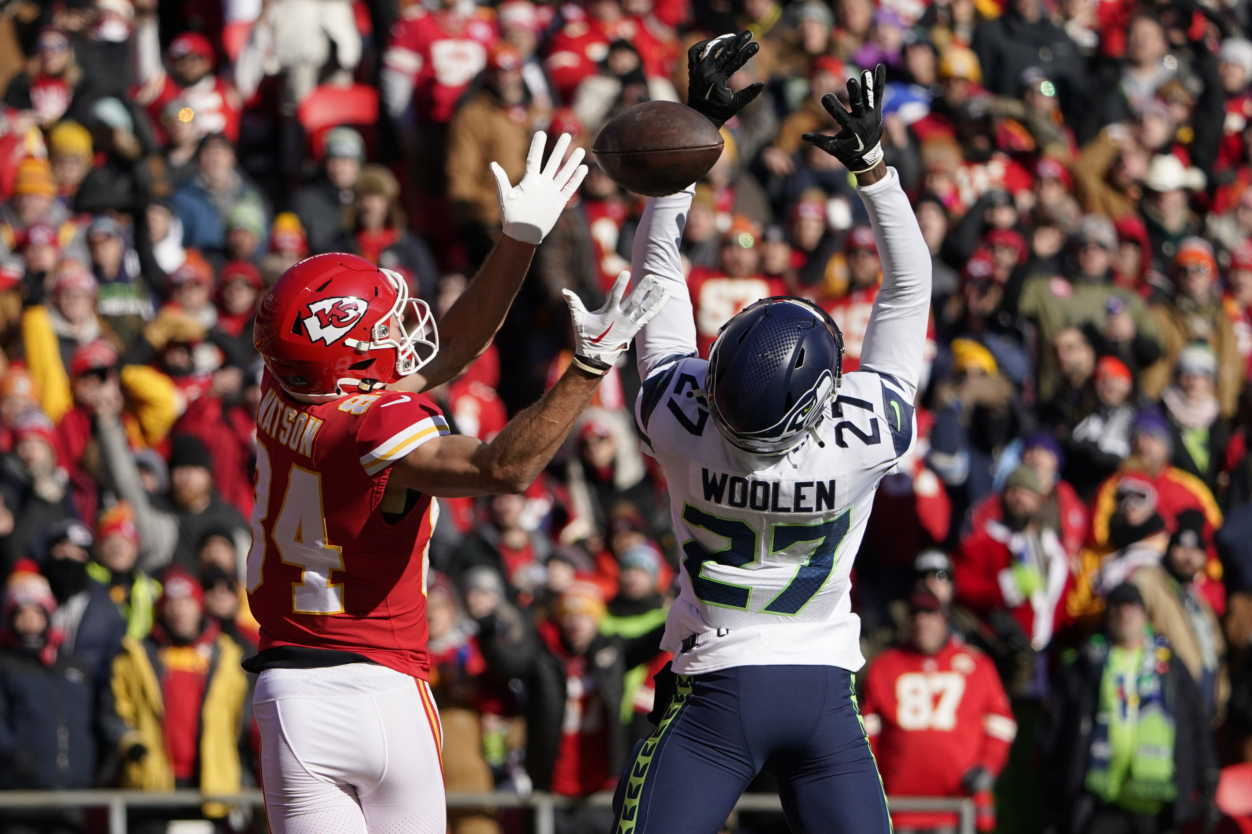 Chiefs stymie, dump Seahawks