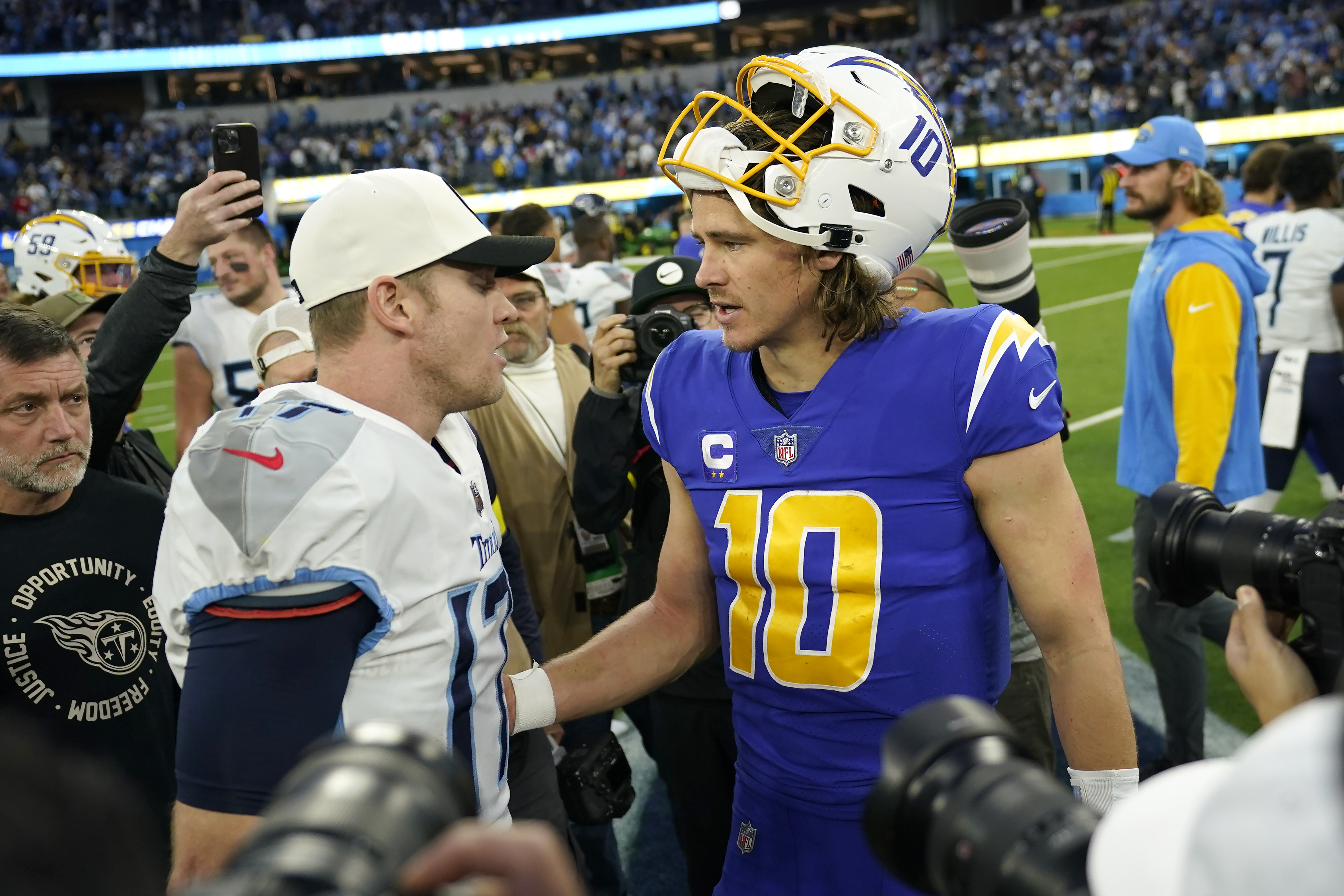 chargers game december 18