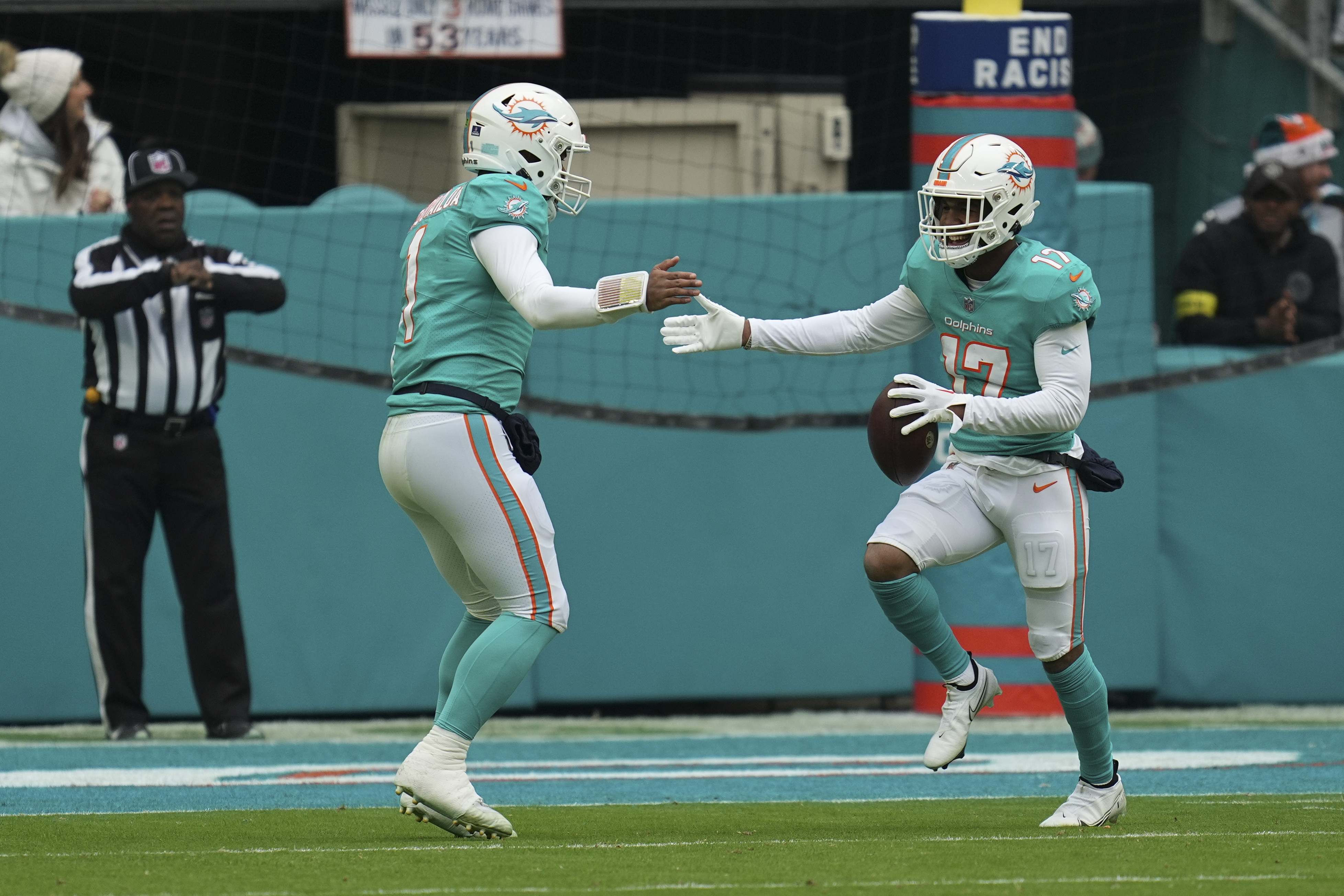 Tyreek Hill Miami Dolphins Unsigned Celebrates a Touchdown Photograph