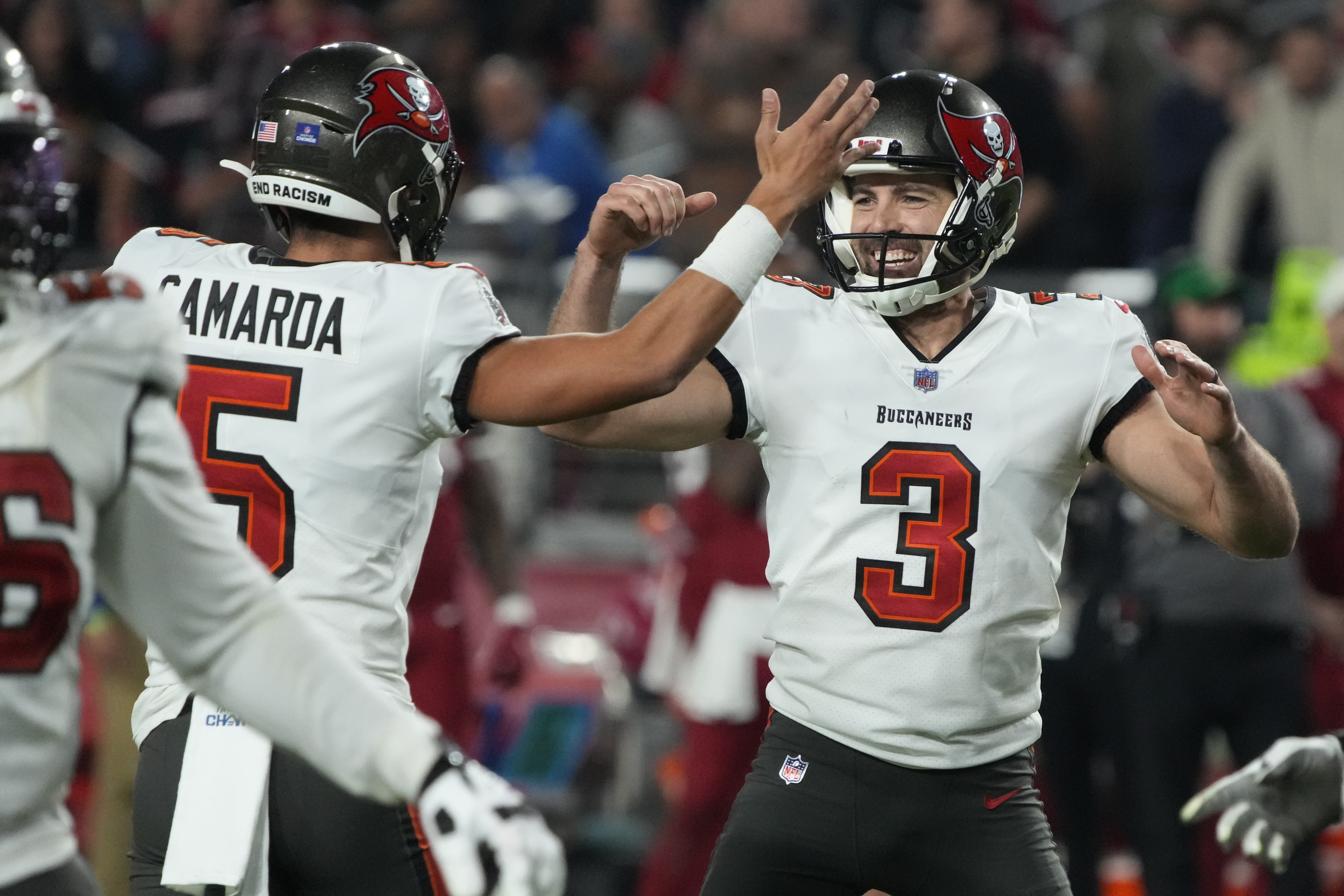 Tampa stays atop NFC South race