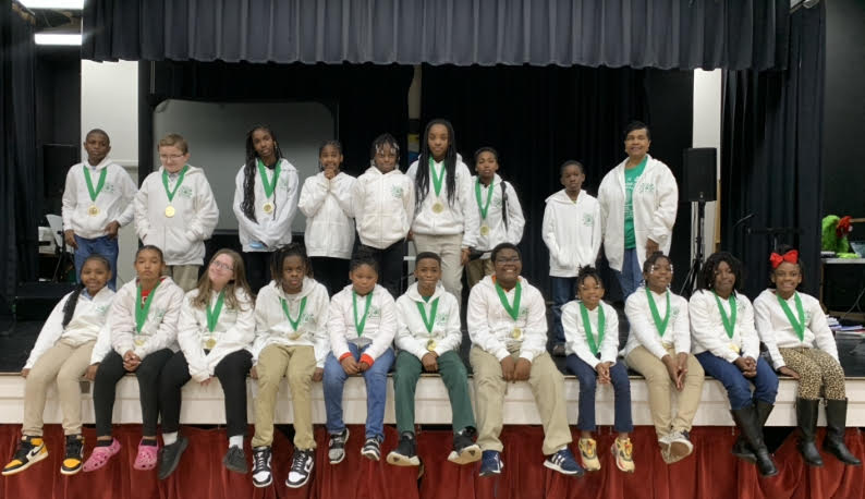 Ivy Center holds 1st white jacket bash