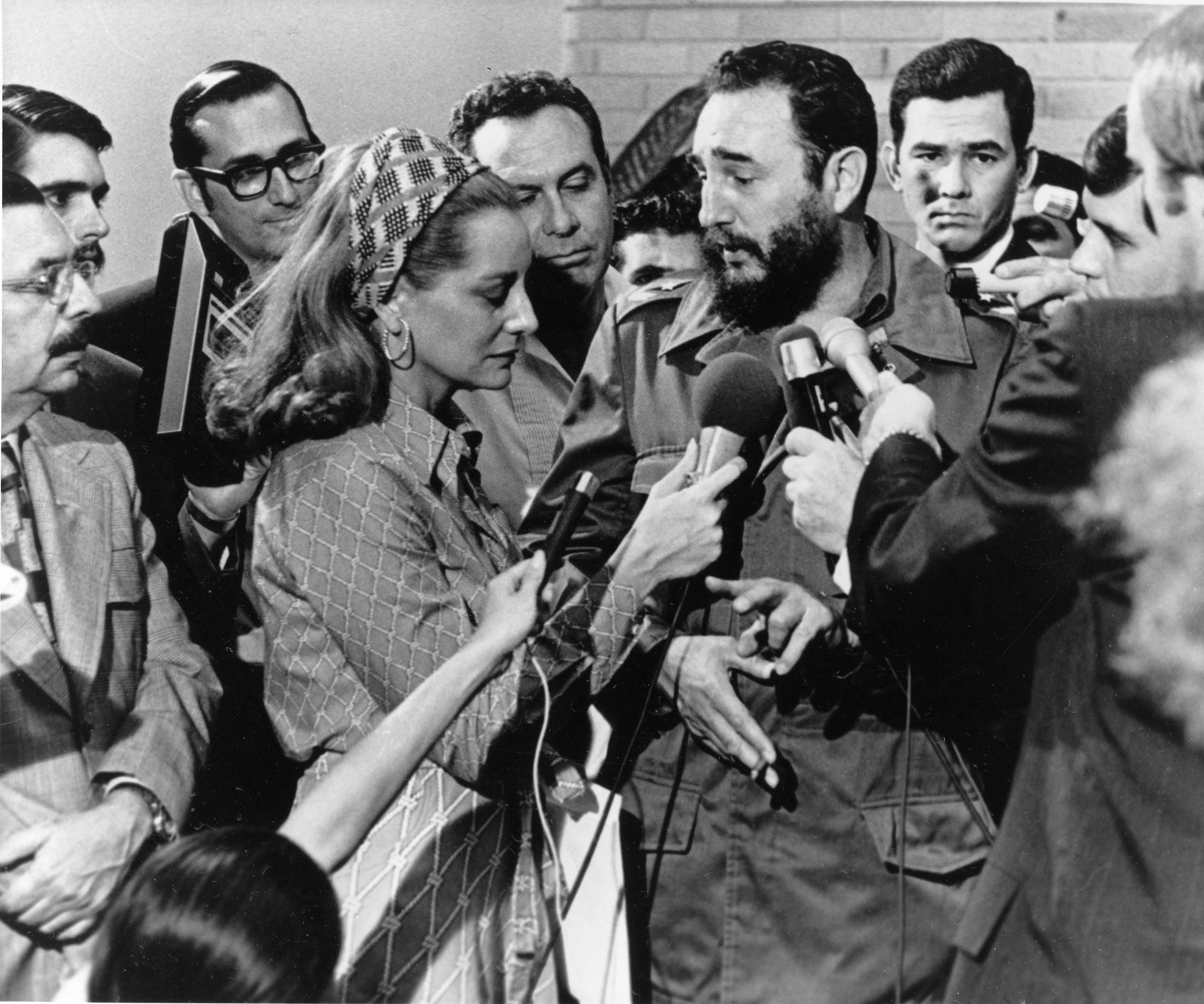 Famed TV interviewer Walters, 93, dies - Vimarsana News