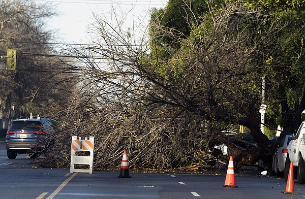California flooding causes evacuations - Vimarsana News