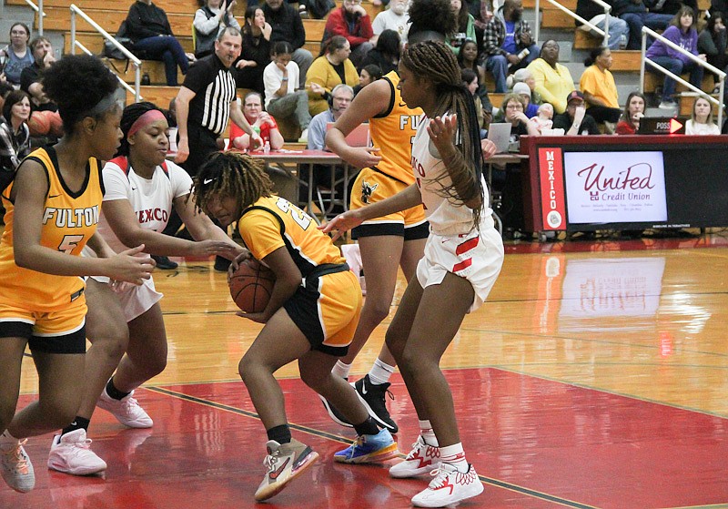 Fulton girls basketball plays solid defense but struggles offensively