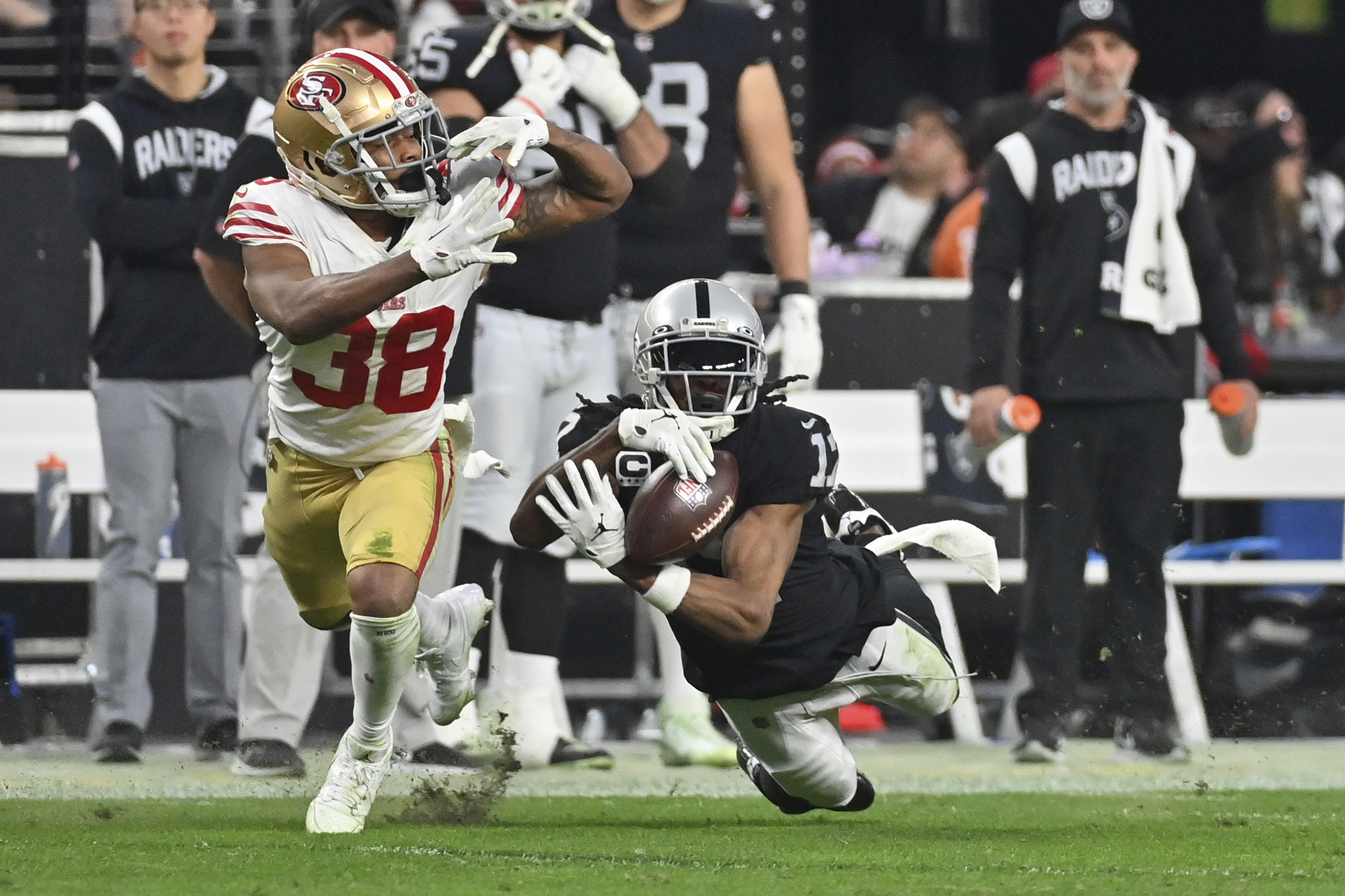 San Francisco 49ers cornerback Deommodore Lenoir (38) defends