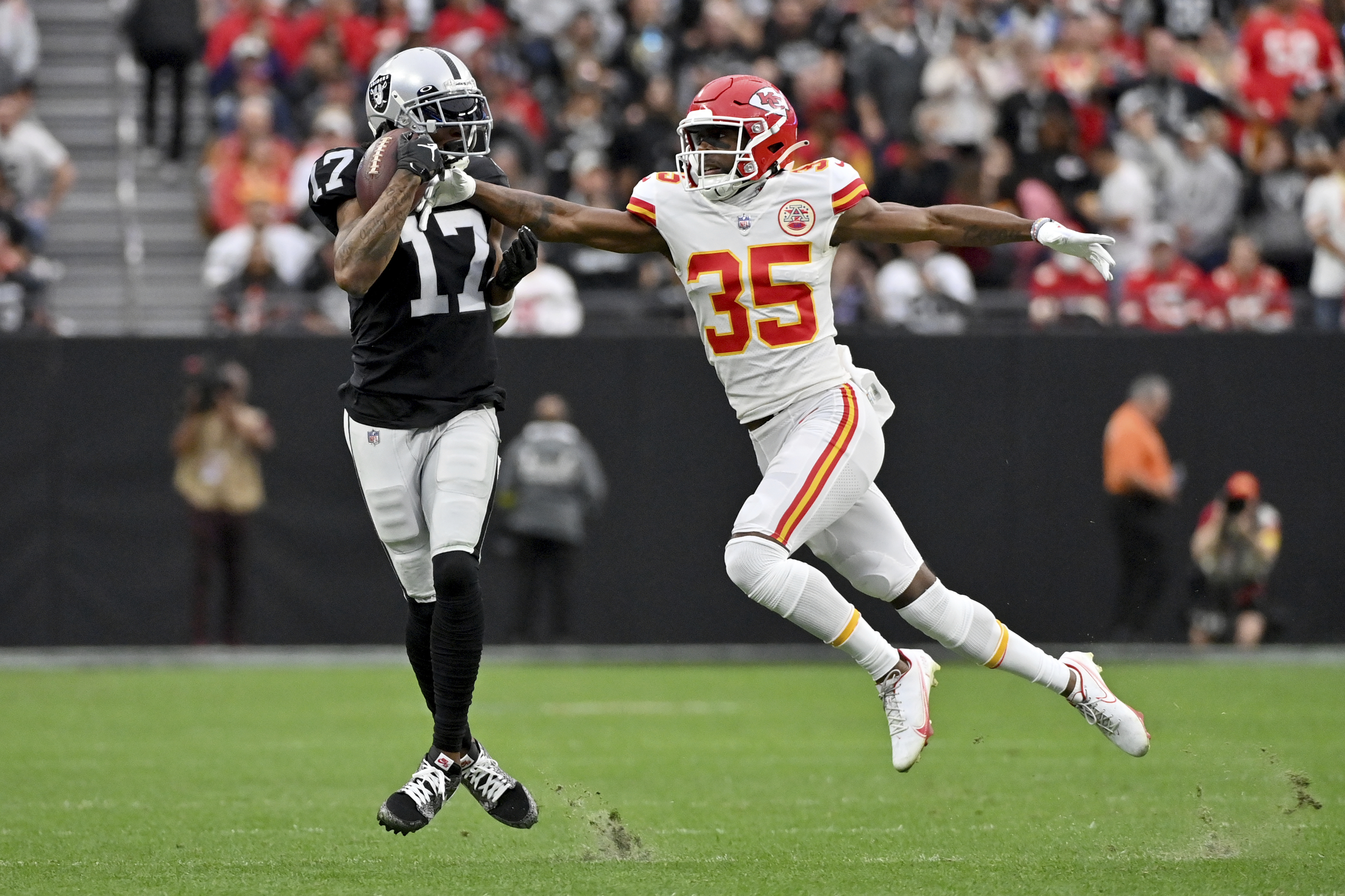 Kansas City Chiefs cornerback Jaylen Watson (35) against the Las Vegas  Raiders in an NFL football