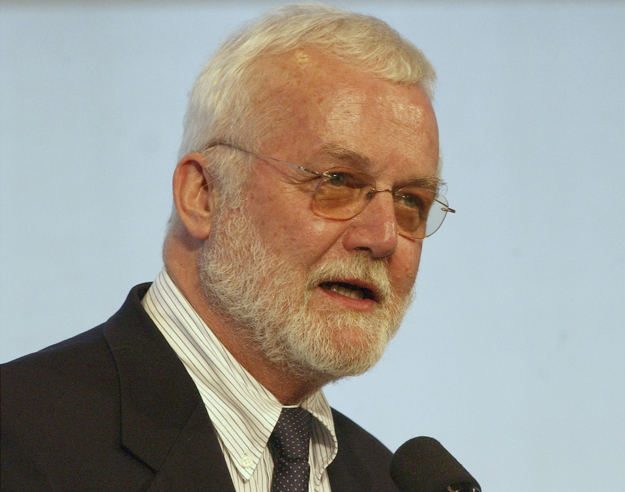 Author Russell Banks dies - Vimarsana News