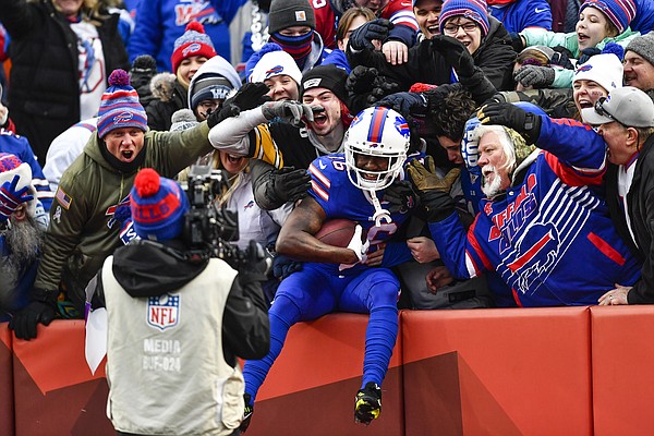 Unhappy returns: Pats eliminated in losing to Bills