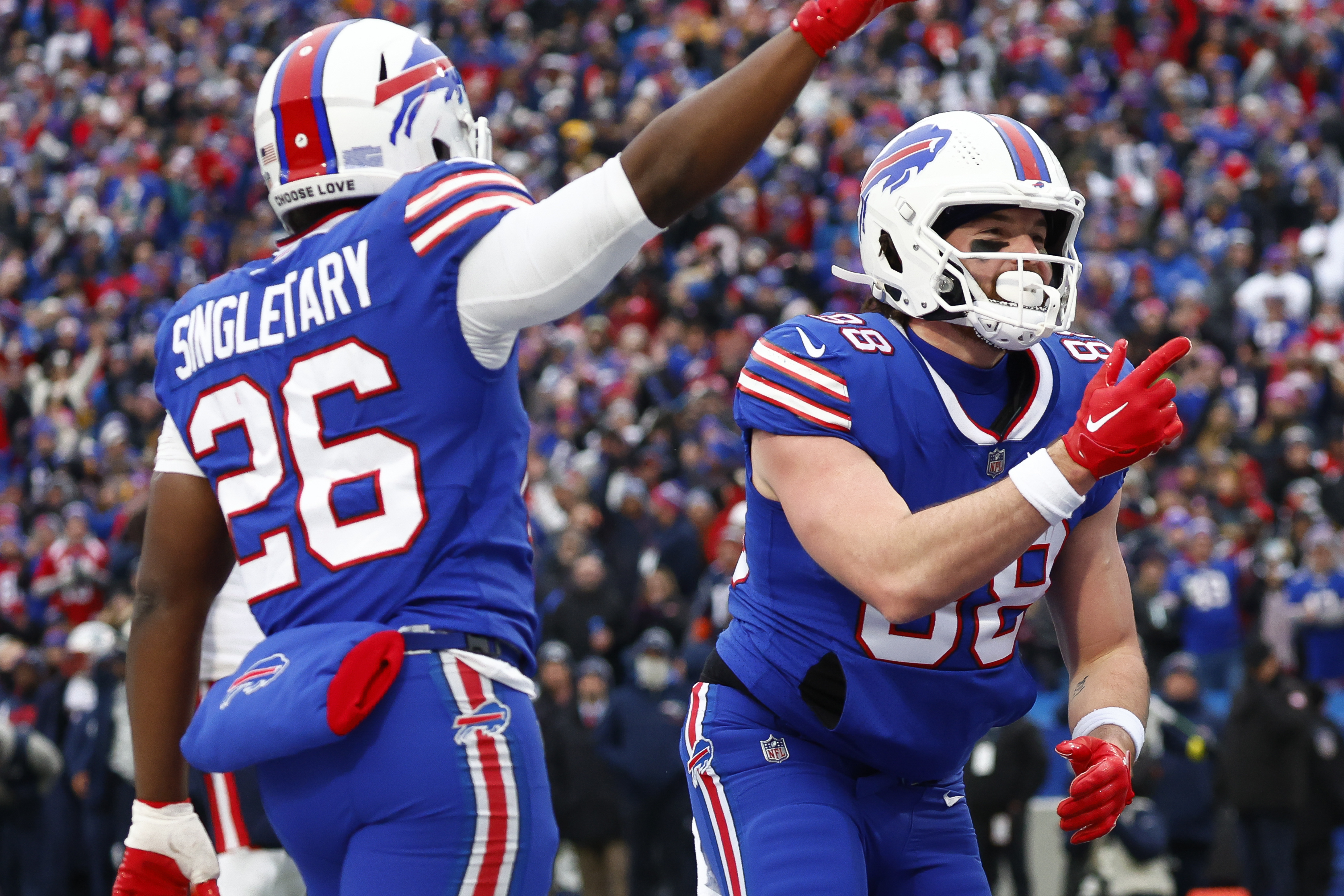 Bills win for Hamlin, eliminate Pats from playoffs