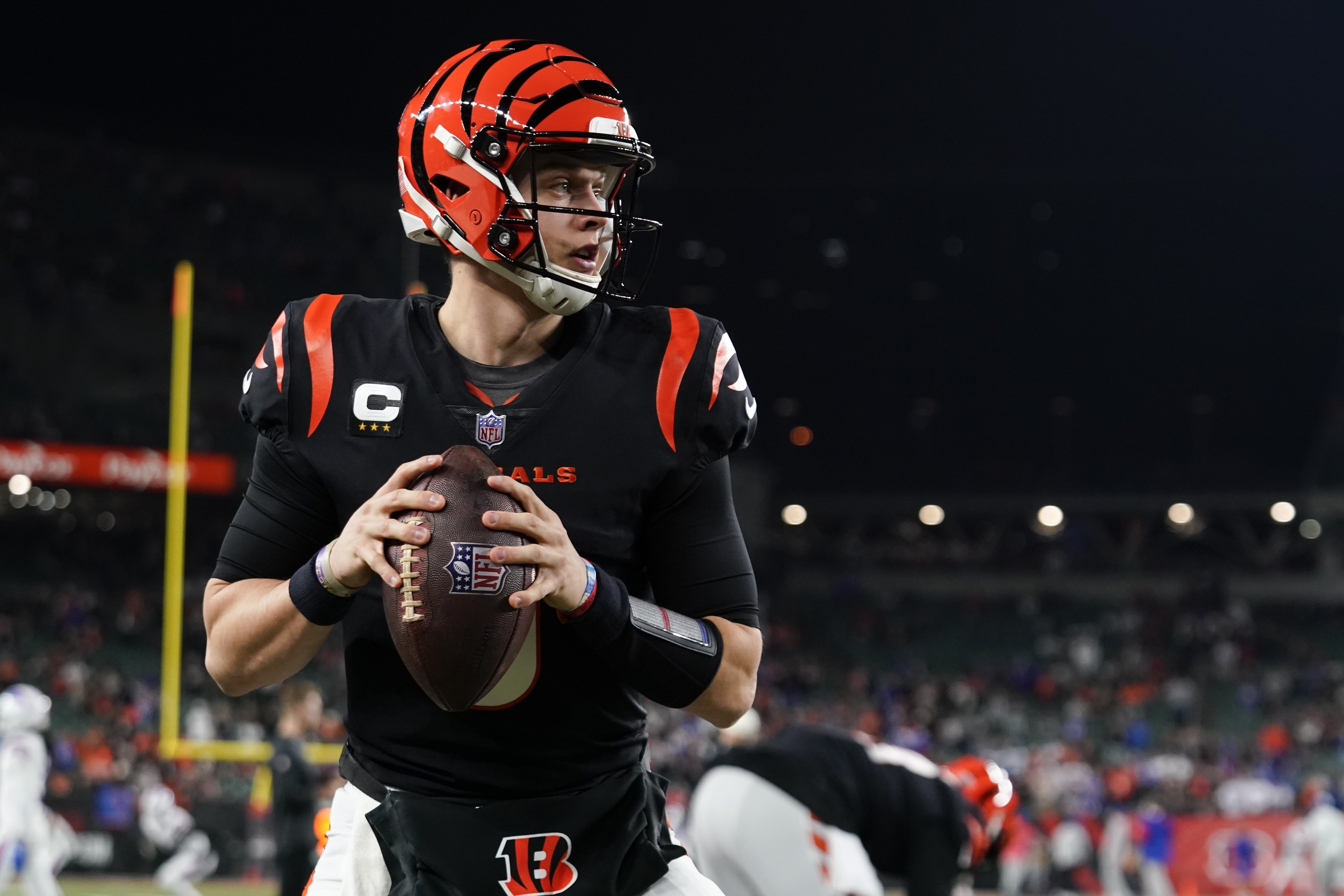 Cincinnati Bengals running back Joe Mixon (28) rushes during the second  half of an NFL football game against the Buffalo Bills Sunday, Sept. 22,  2019, in Orchard Park, N.Y. (AP Photo/Adrian Kraus