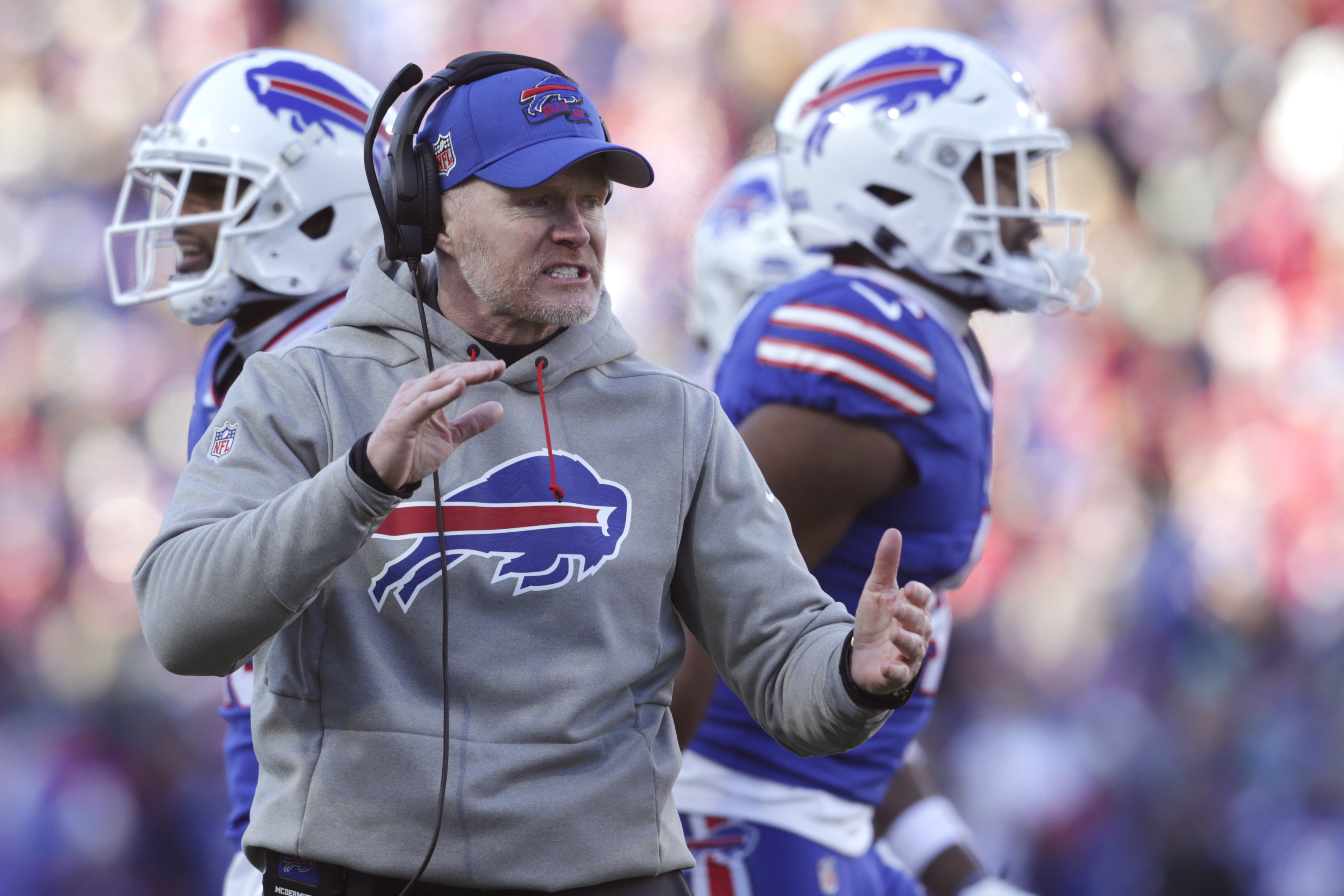 Upset avoided: Buffalo survives 3 turnovers, Miami