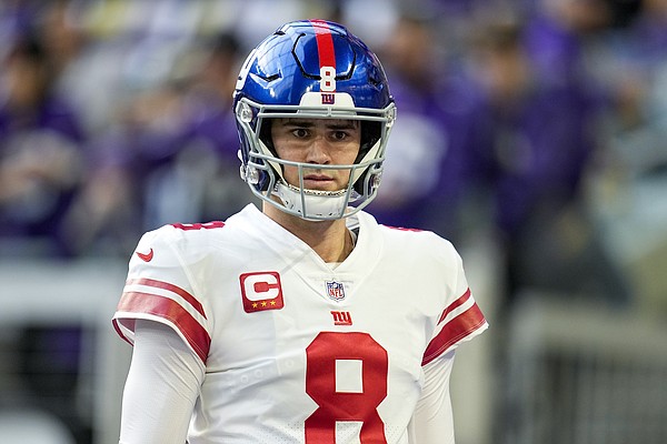 Daniel Jones, NY Giants make 'elite' statement in playoff victory