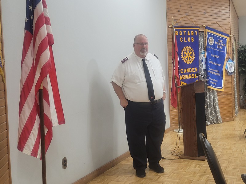 Photo by Bradly Gill
Major David Robinson of the Salvation Army spoke to the Camden Noon Lions Club about the services his organization provides for seven counties in South Arkansas.