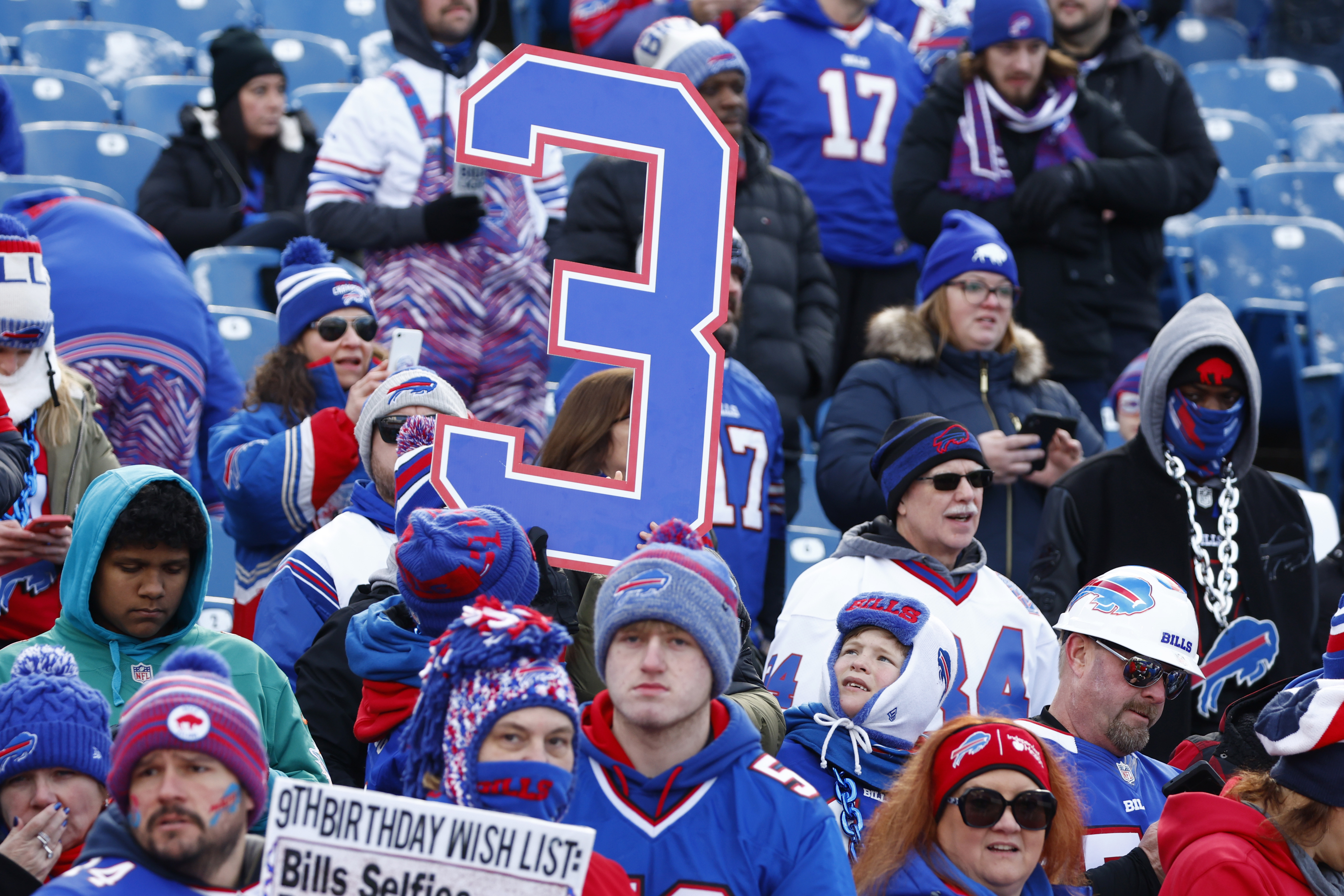 Bills-Bengals finally focused on playoff game, not injury