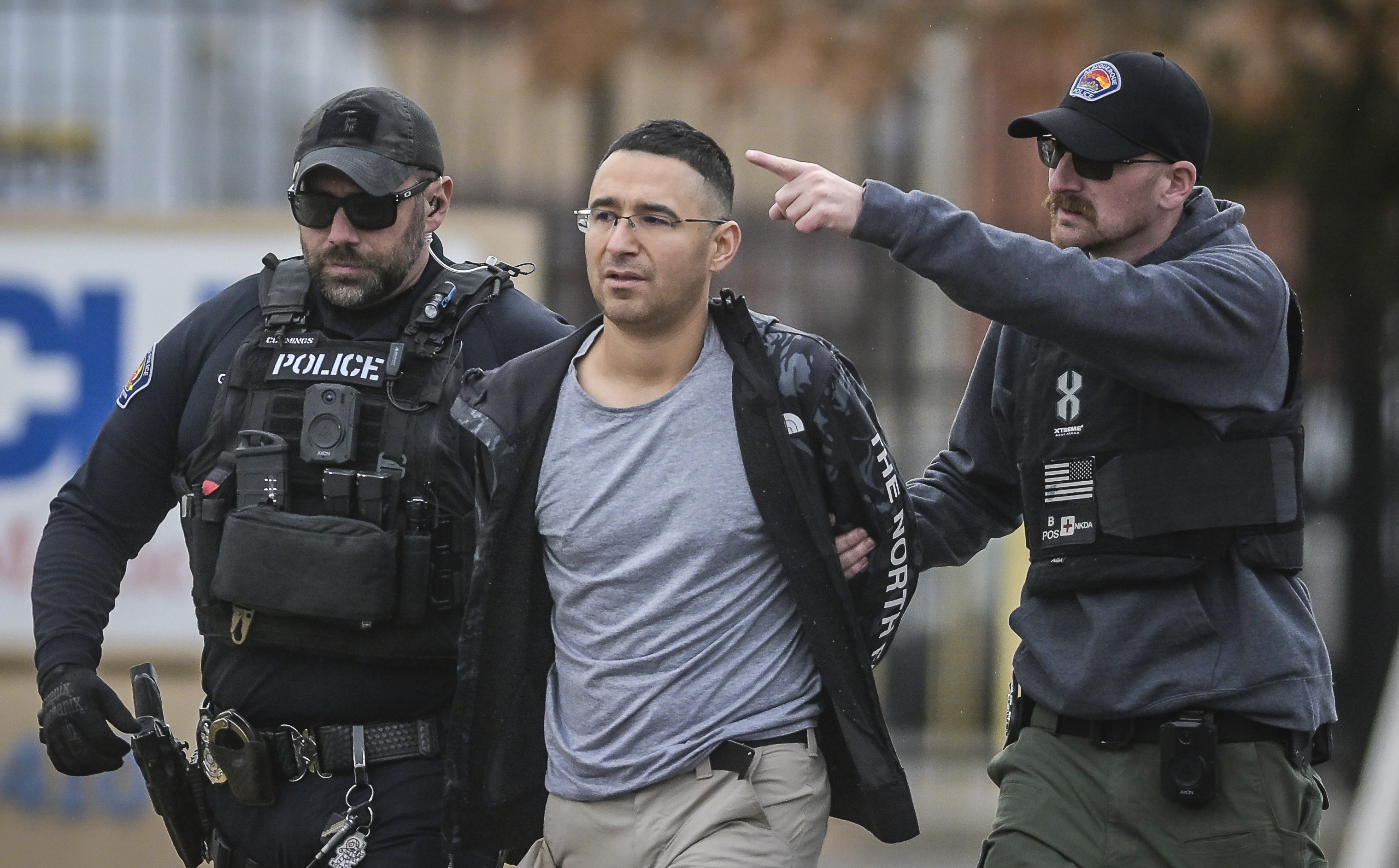 Laws vary widely on whether felons can run for public office - Vimarsana News