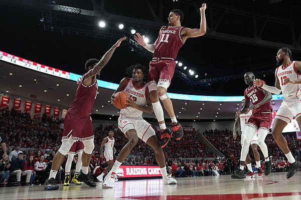 Owls edge top-ranked Cougars - Vimarsana News
