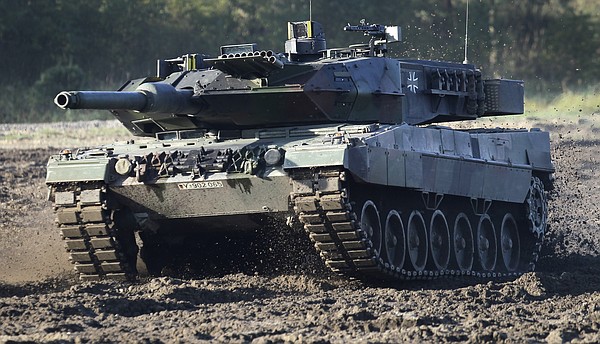 Poland pushes for tanks for Kyiv - Vimarsana News