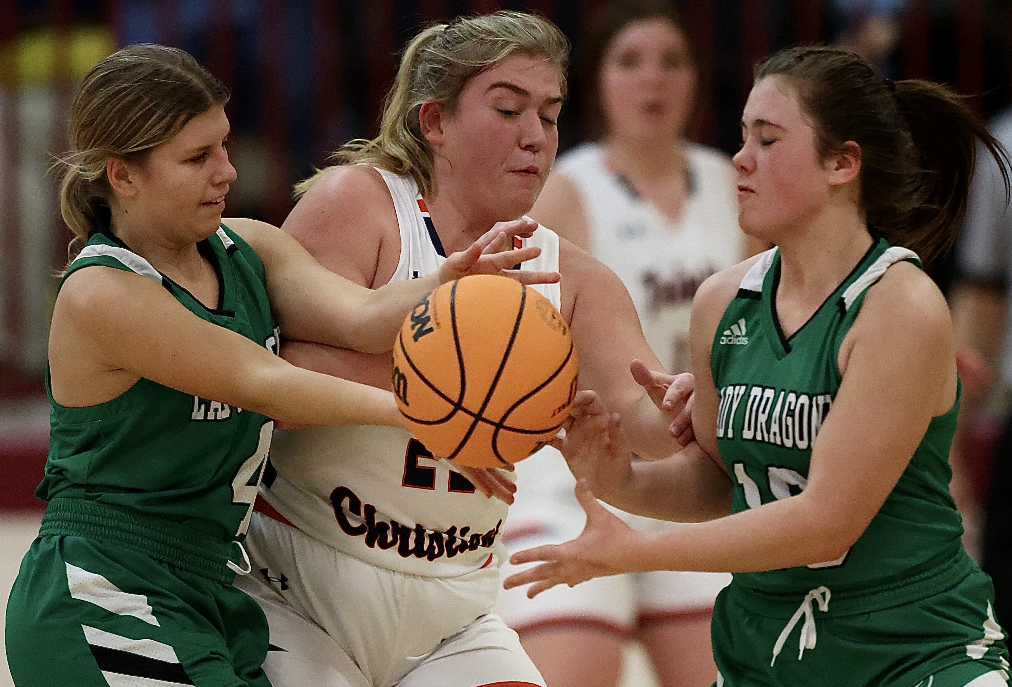 Lady Dragons earn victory over Trinity Christian, 43-30 - Vimarsana News
