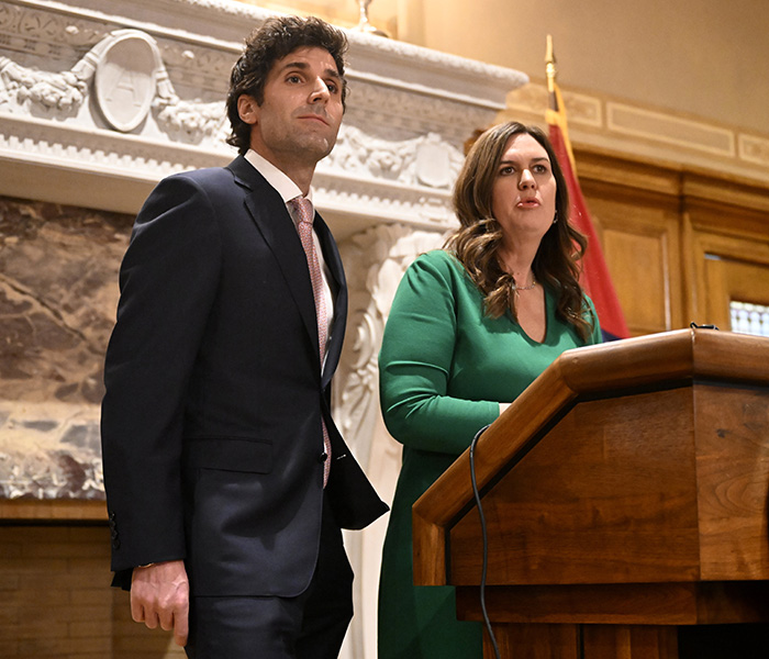 Arkansas' governor appoints husband to lead council promoting outdoor recreation, tourism - Vimarsana News
