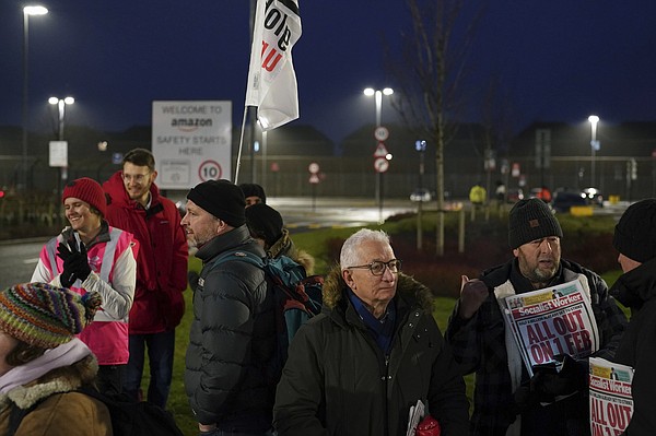 Amazon workers hold first UK strike - Vimarsana News