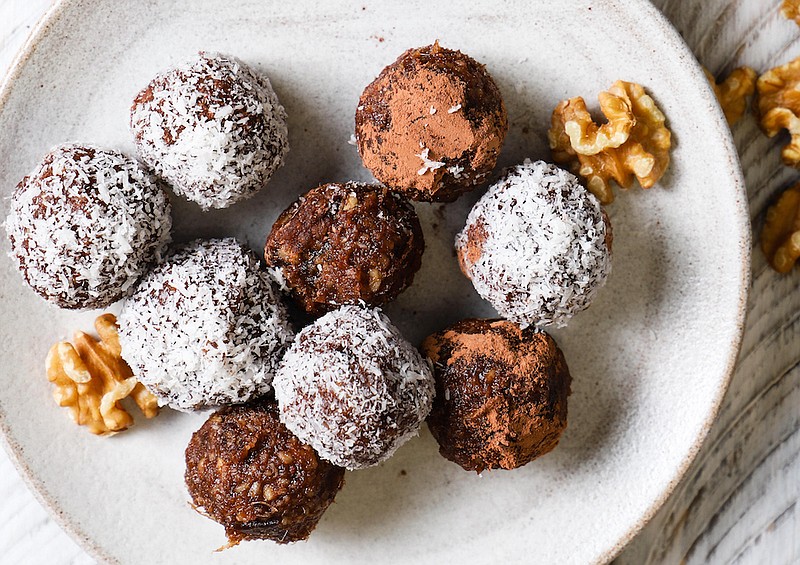 Walnut Chocolate Bliss Balls
(Courtesy of California Walnuts)