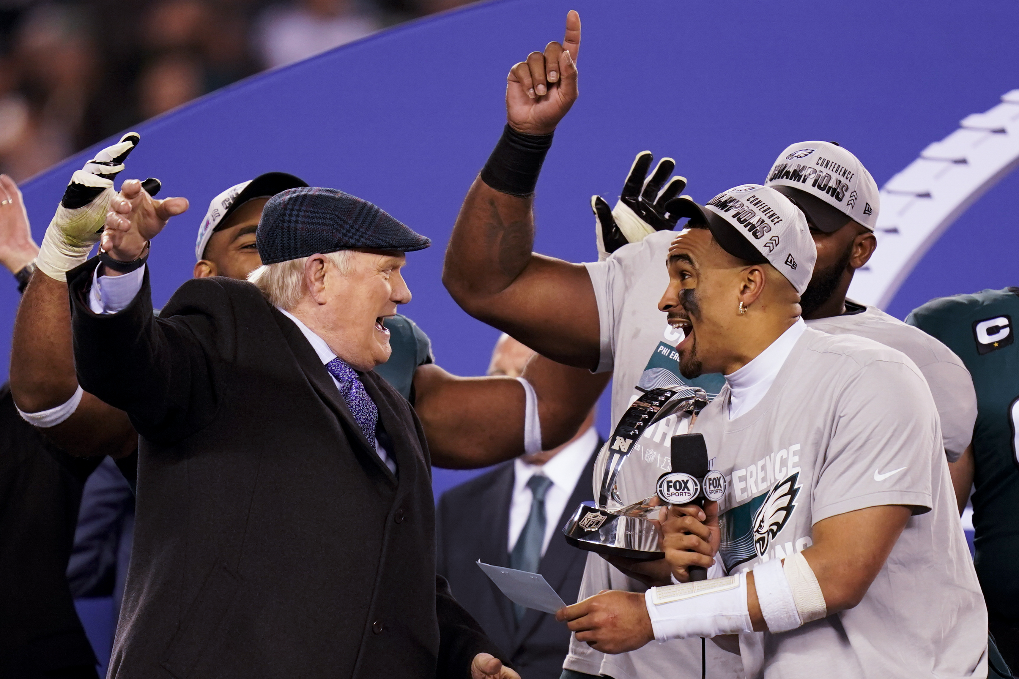 Philadelphia Eagles presented with George Halas trophy following