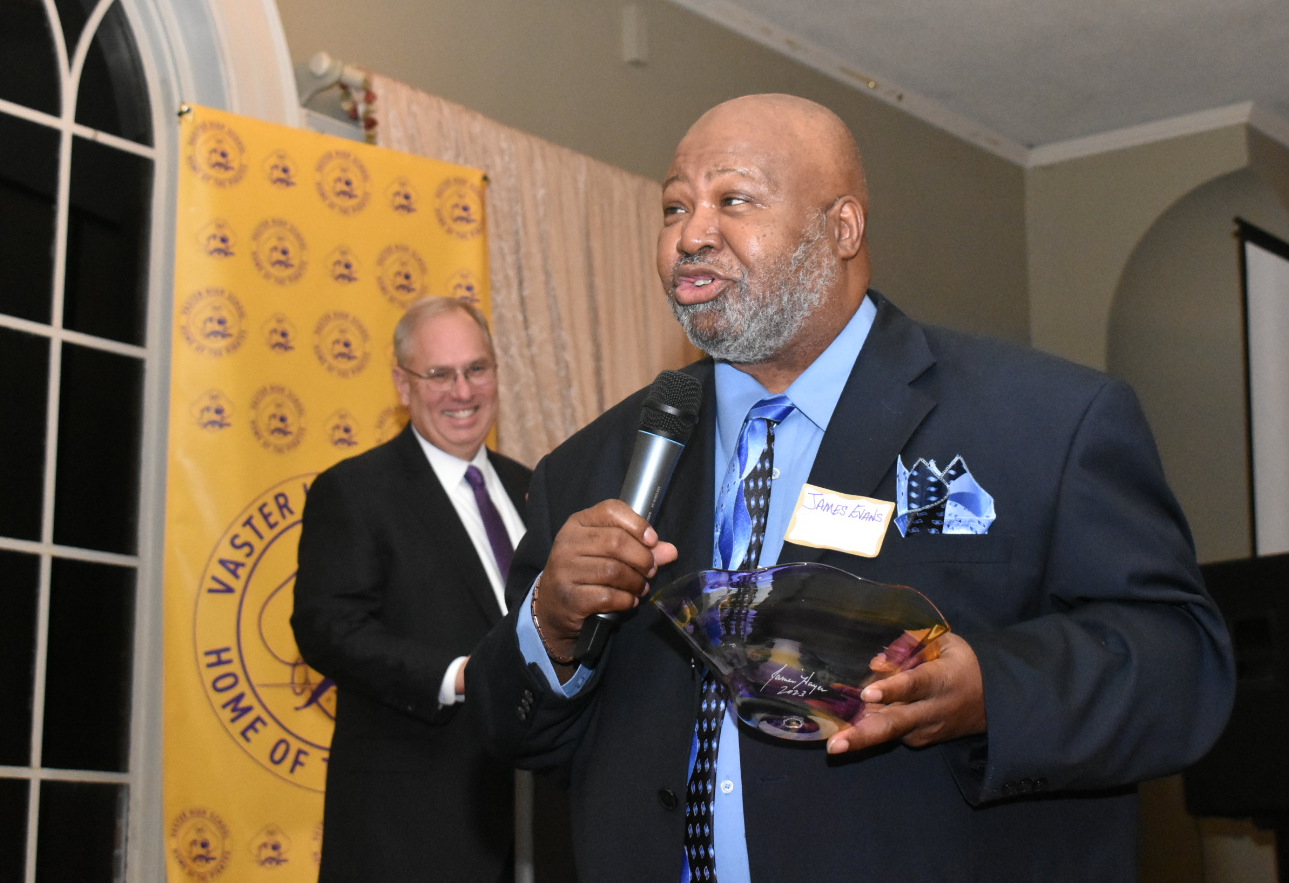 Vaster’s famed 1973 team reunites at Pine Bluff Country Club