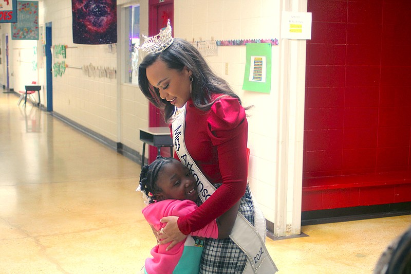 Miss Arkansas visits Fairview Elementary Camden News