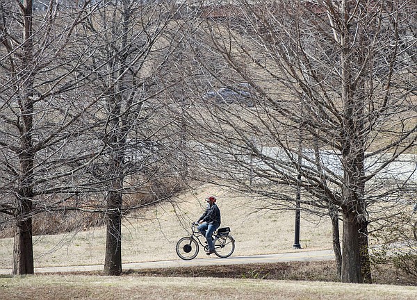 OPINION | PUTTHOFF: Too cold to bike? Try a hike - Vimarsana News