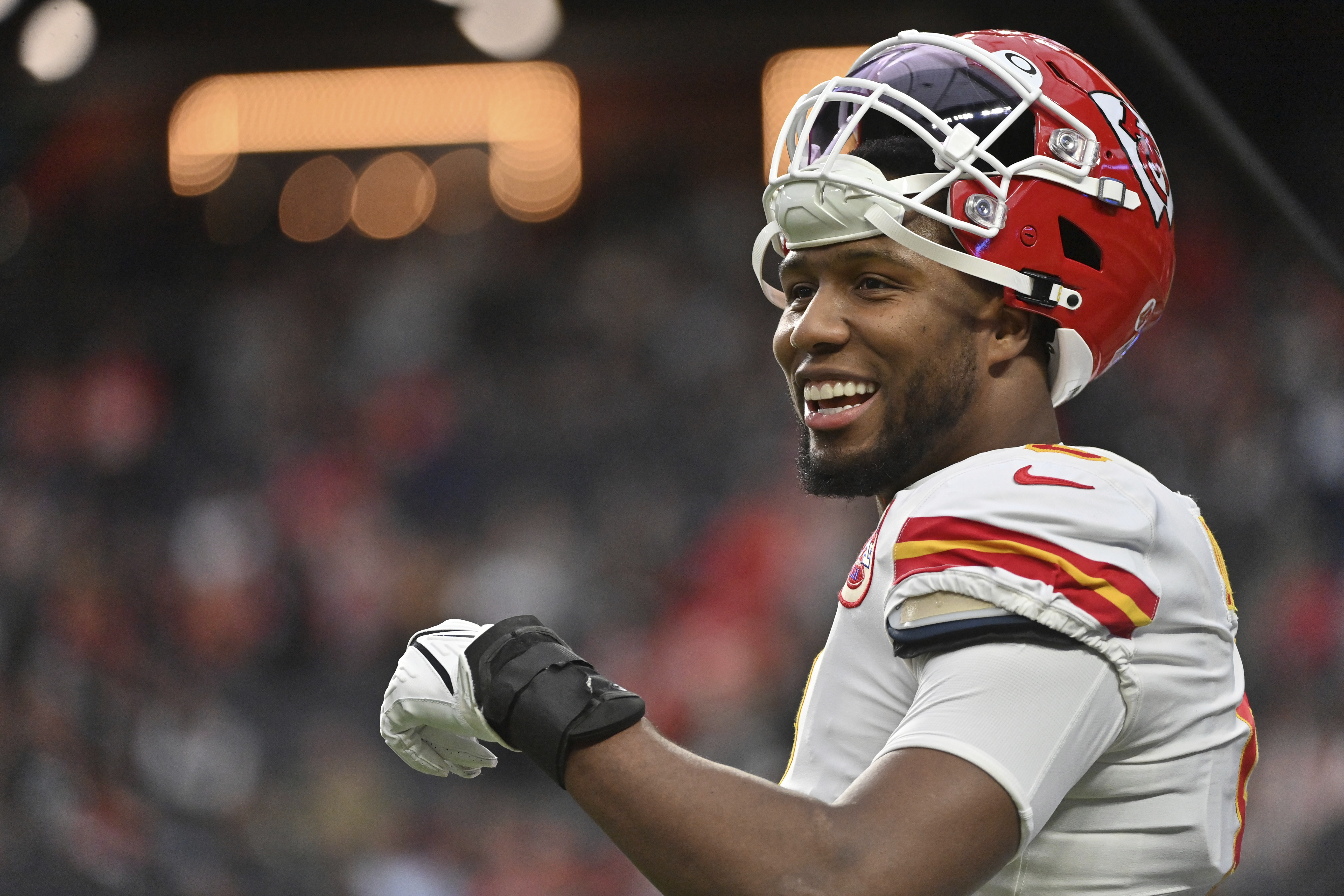 Chiefs' Dunlap reflects on 1st career postseason win in 13th NFL season