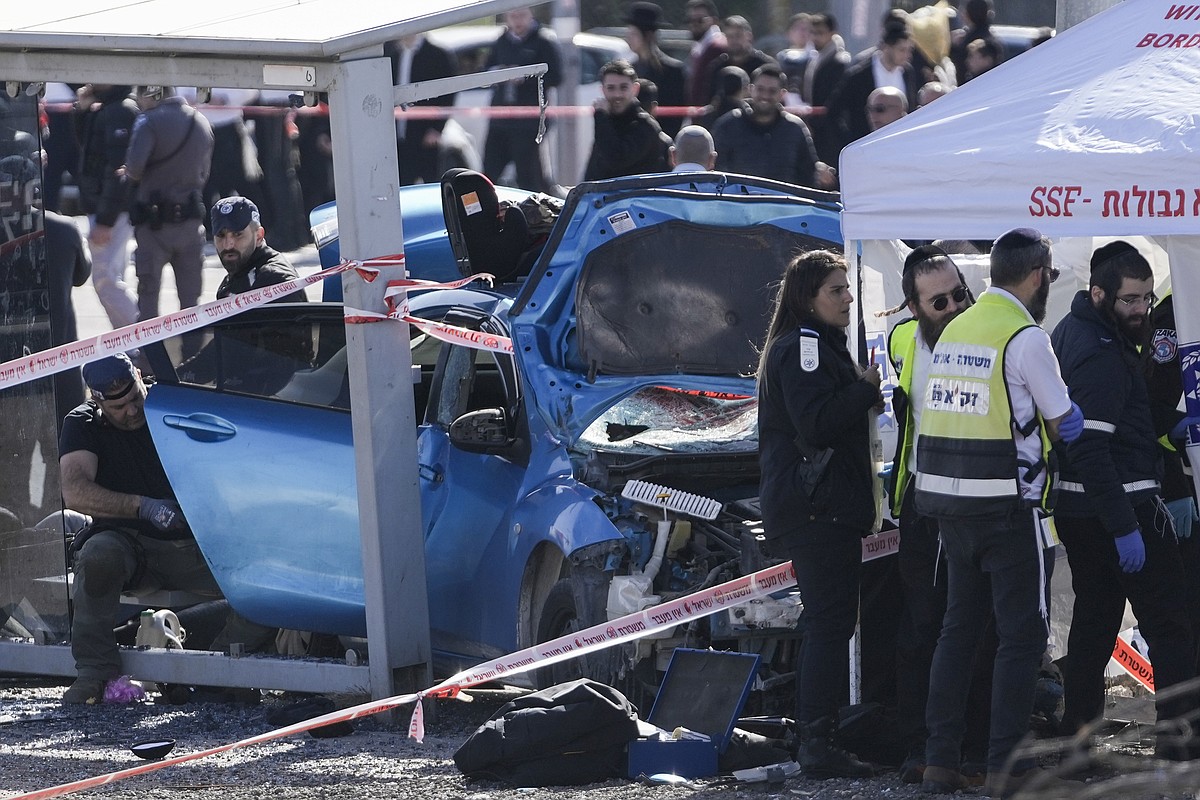 Palestinian driver plows into Jerusalem bus stop, killing man, boy ...