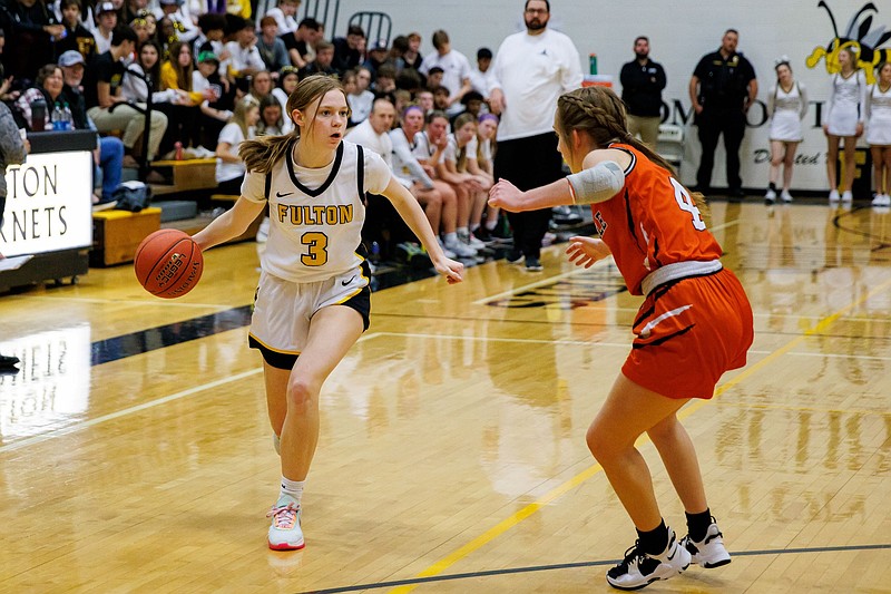 Fulton girls basketball’s inconsistent play allows Kirksville to win