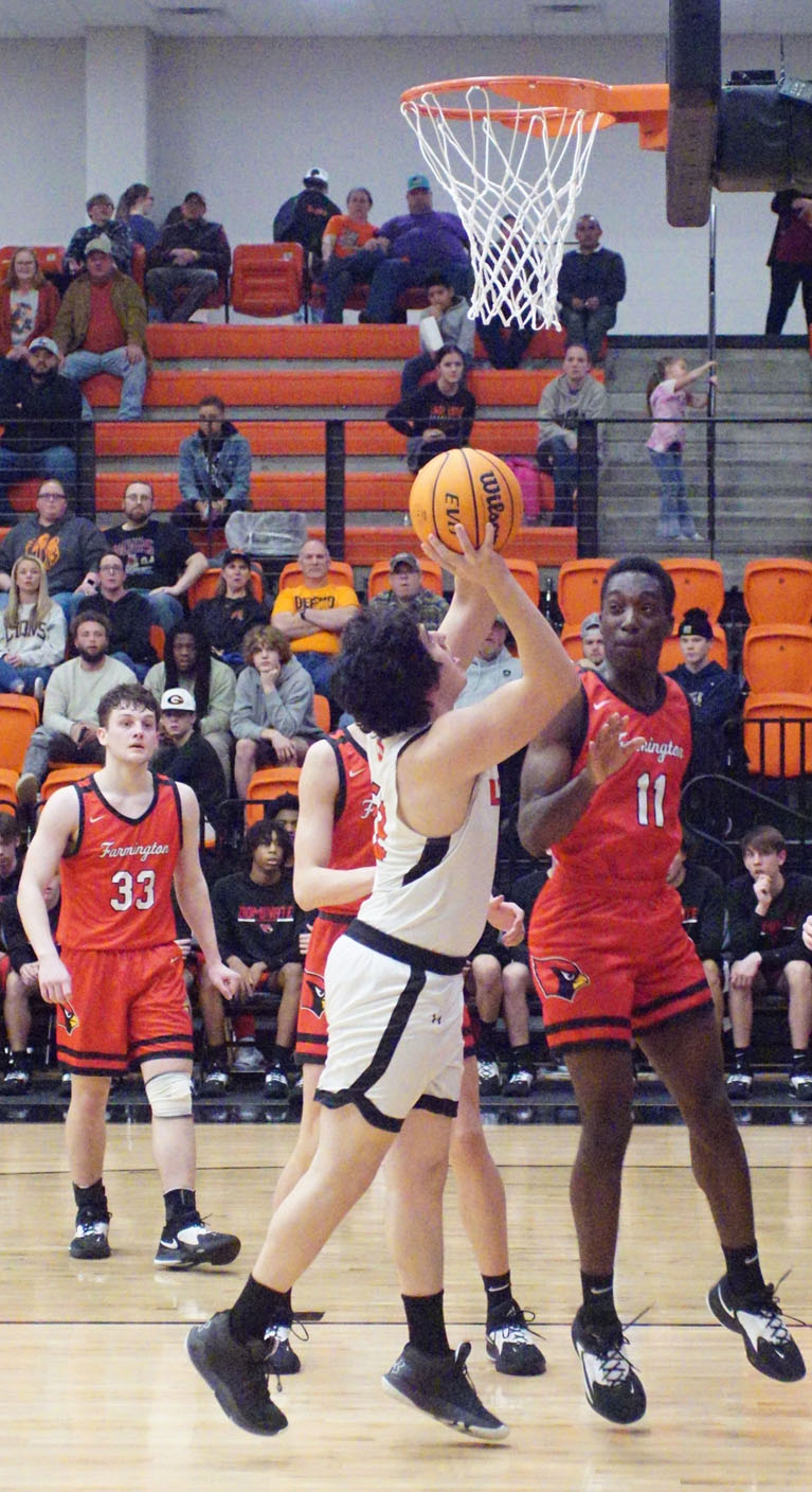 Gravette’s 2023 basketball seniors say goodbye