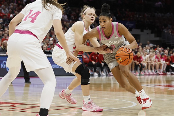 Holmes leads No. 2 Hoosiers past Buckeyes - Vimarsana News