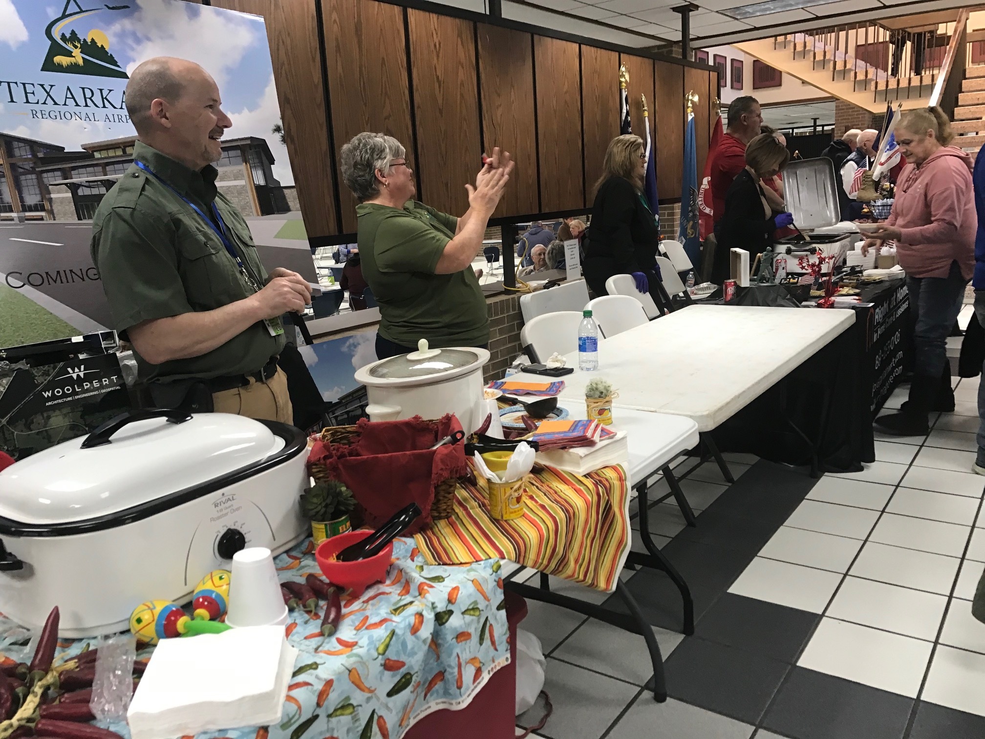 Cool day seems to pull crowd for warm meal at veterans' chili fundraiser - Vimarsana News