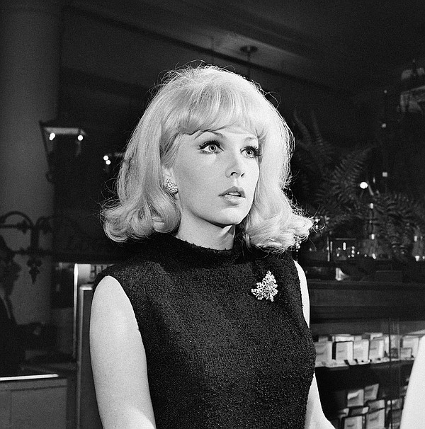 Actress Stella Stevens dies at 84 - Vimarsana News