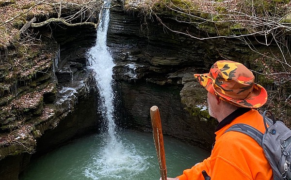Hikers find icicles, waterfalls, steep terrain along Little Cow Creek in the Ozarks - Vimarsana News