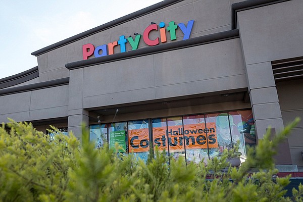 Halloween vendors unite to abate Party City fears - Vimarsana News
