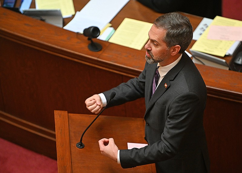 Arkansas Senate OKs bill on teacher raises, school vouchers