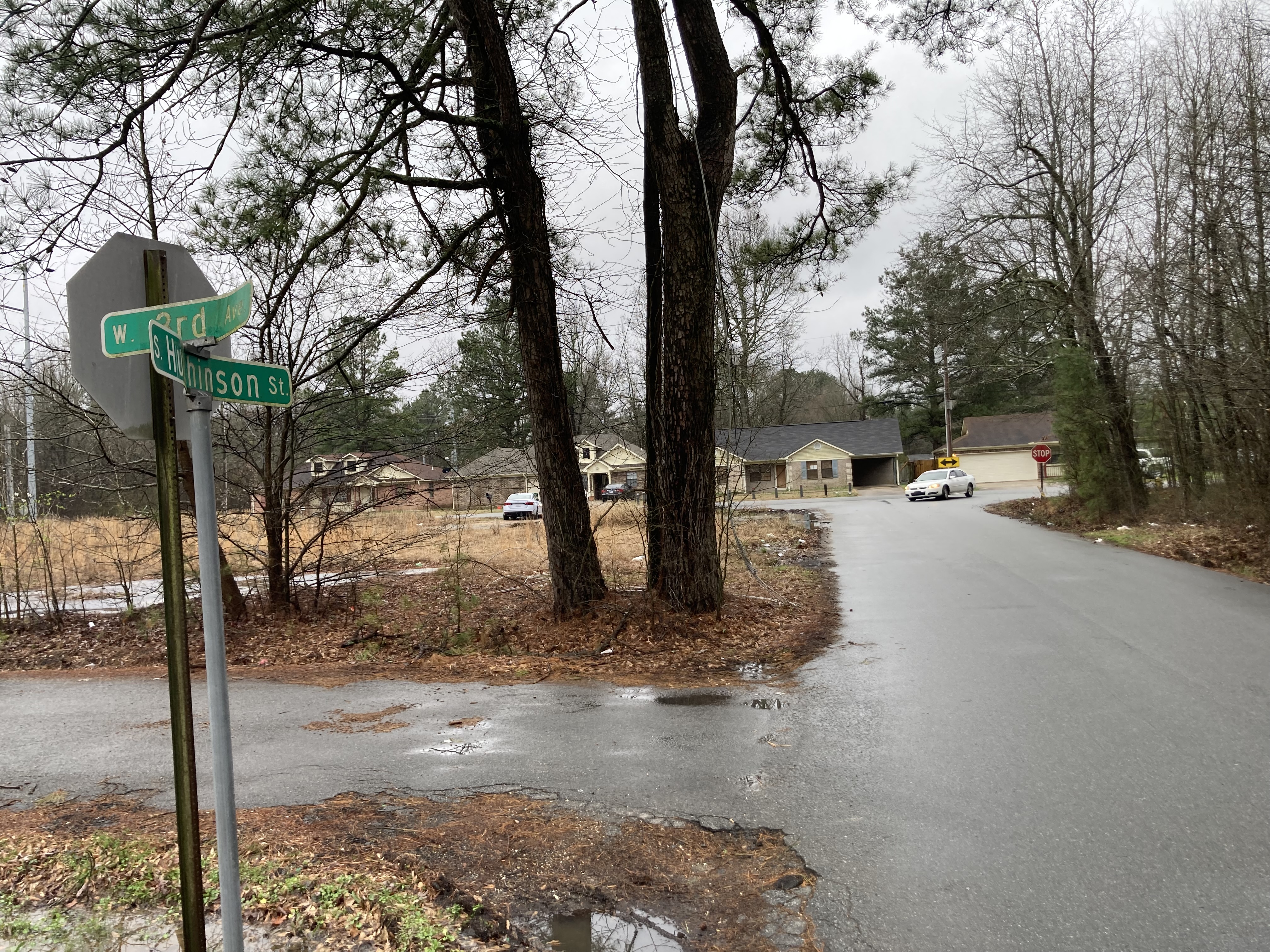 Police: 1 dead after Pine Bluff shooting