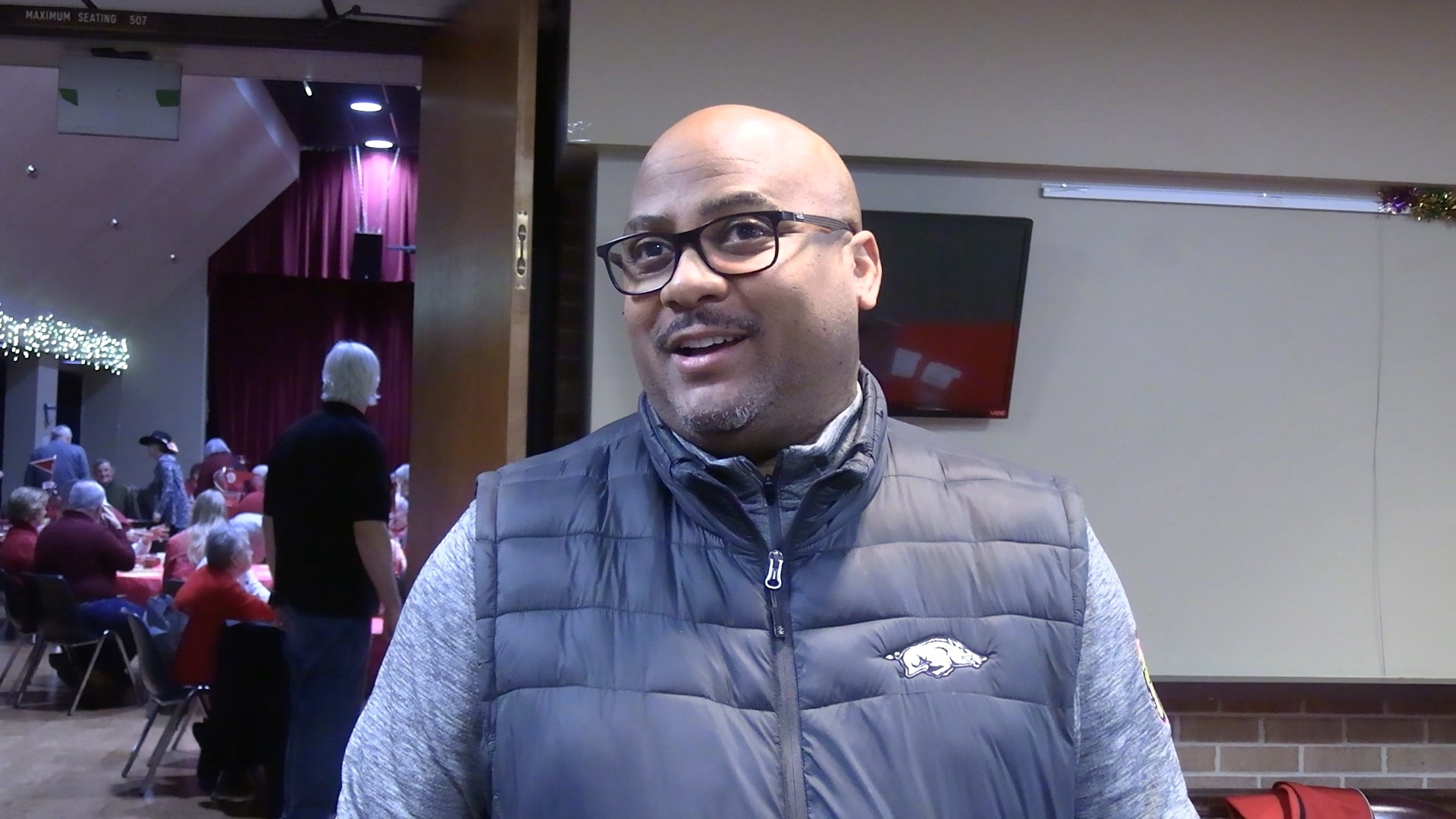 WATCH | Grovey grooves at HSV Razorback Club - Vimarsana News