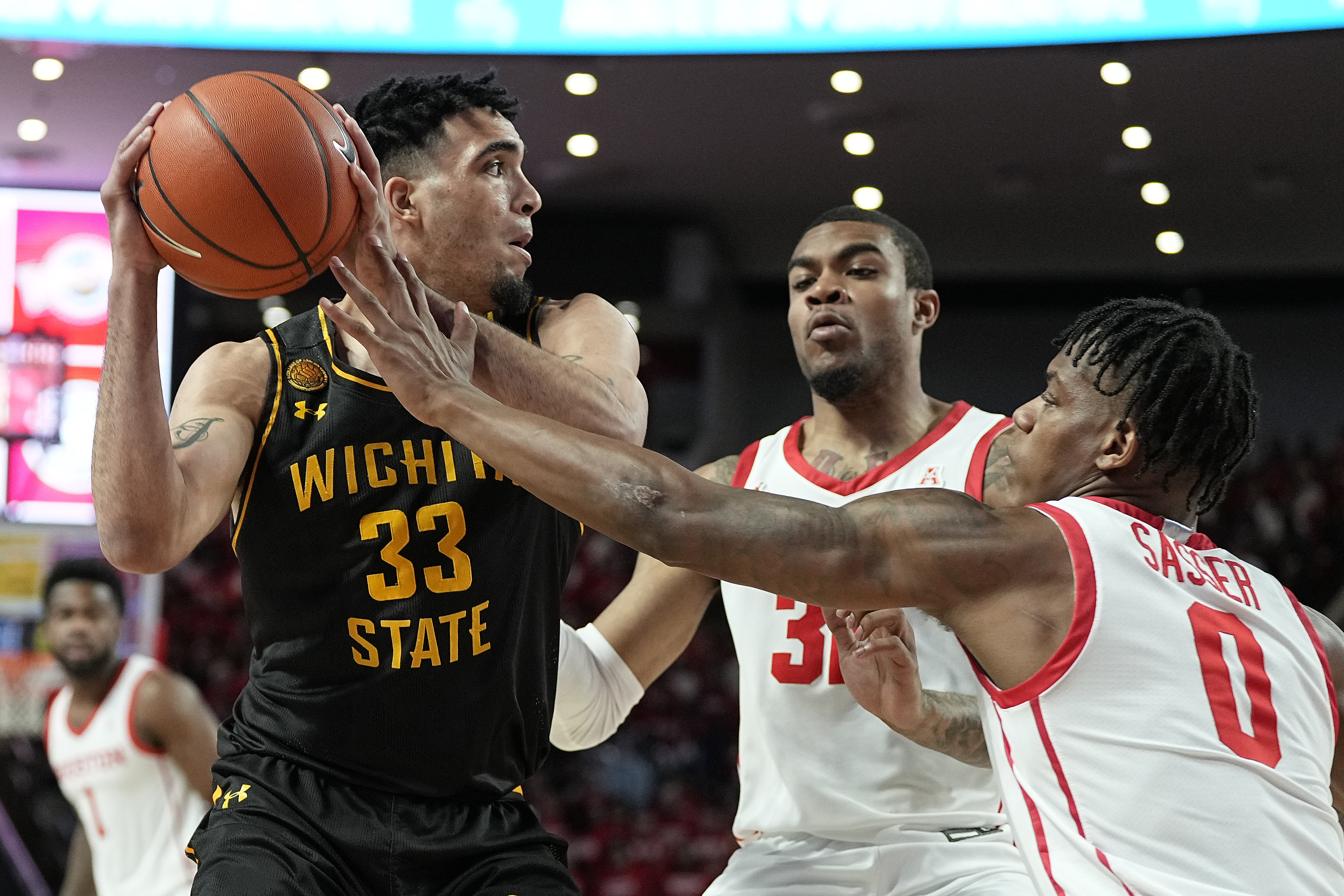 Shead, Sasser lead No. 1 Houston past Wichita State 83-66 - Vimarsana News