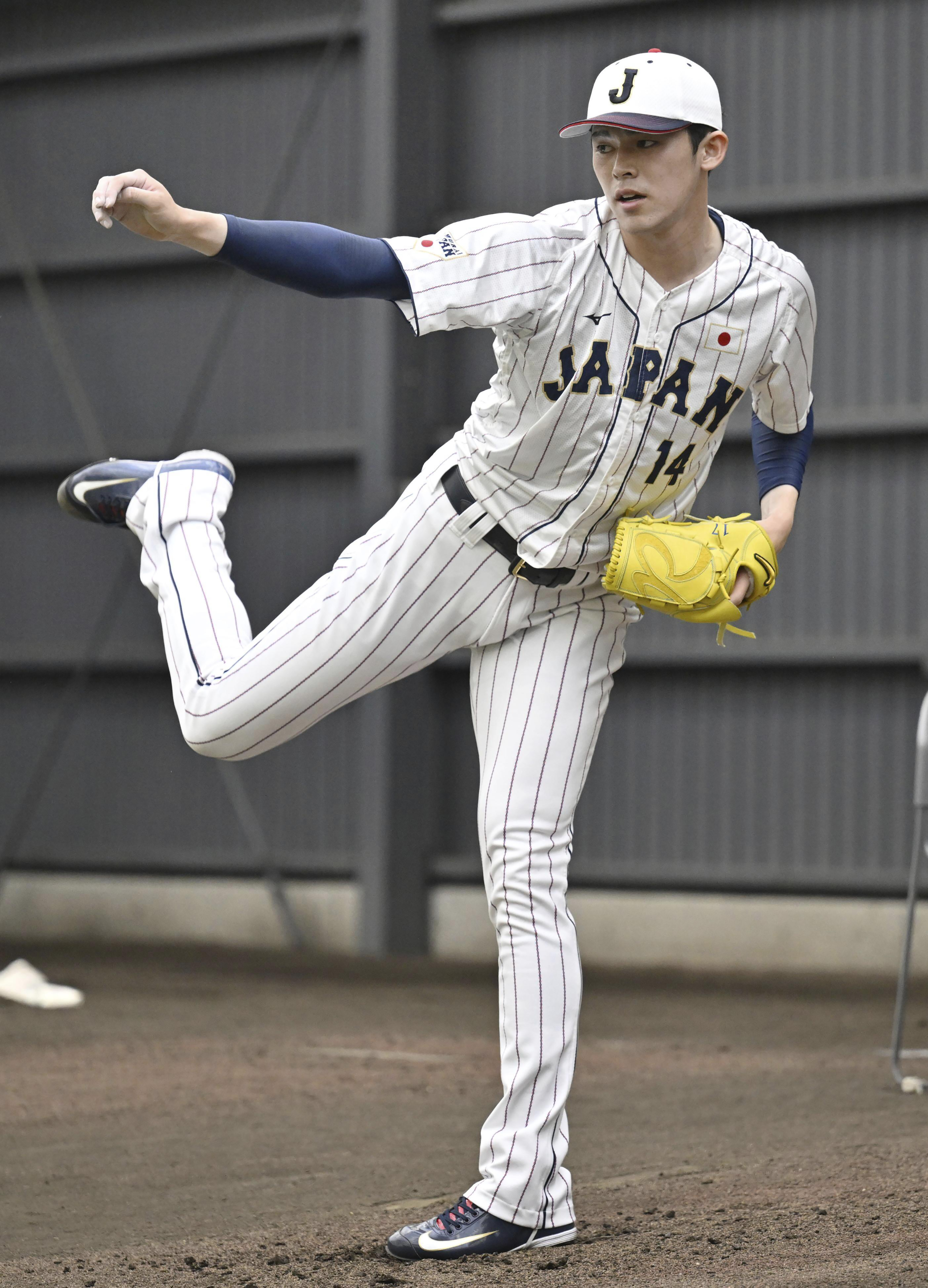 Roki Sasaki strikes out three, 03/20/2023