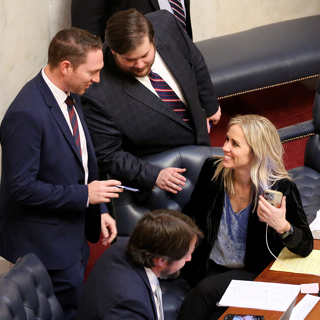 Sanders' education bill passes Senate, heads to governor's desk