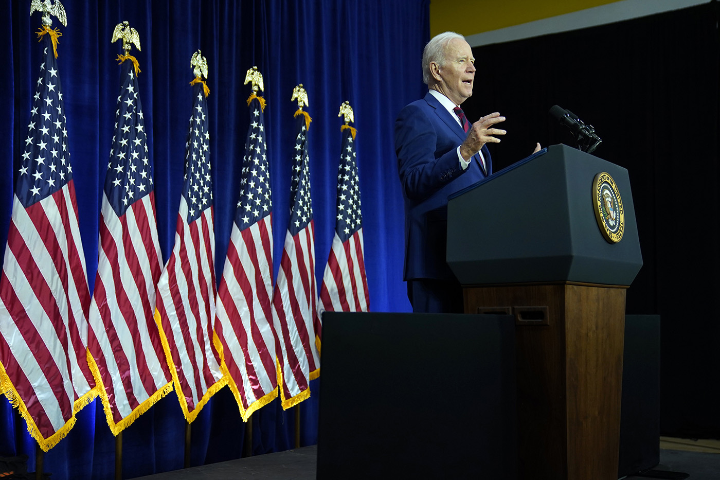 President takes aim at gun violence - Vimarsana News