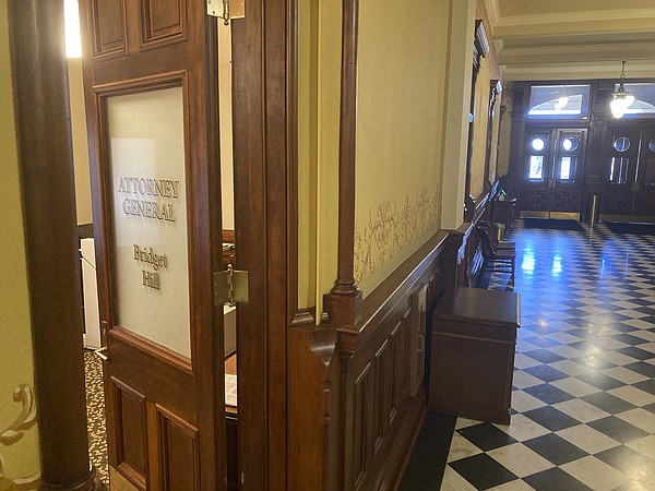 Advice from attorneys general remains secret in some states - Vimarsana News