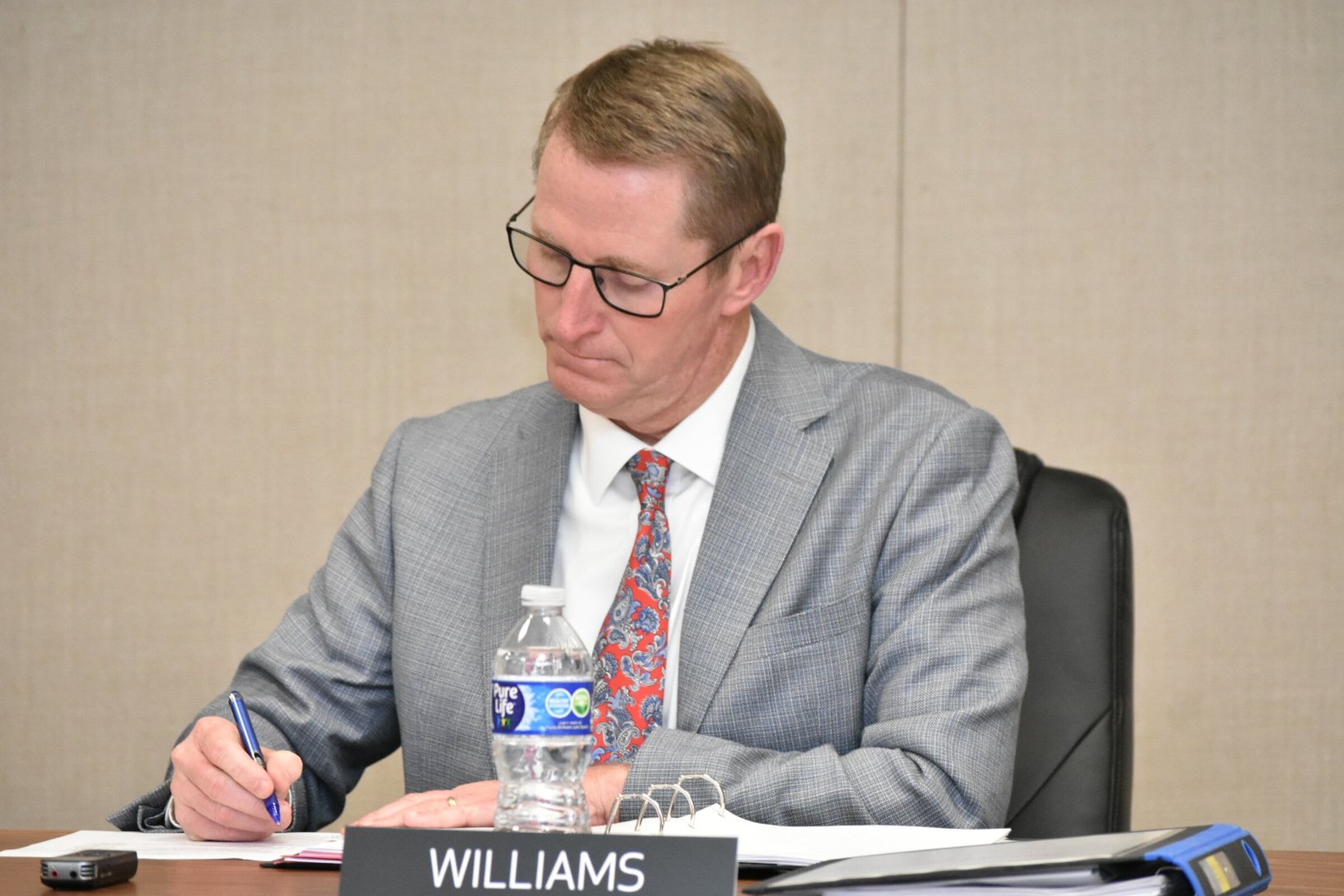 Changes to report cards approved at White Hall schools