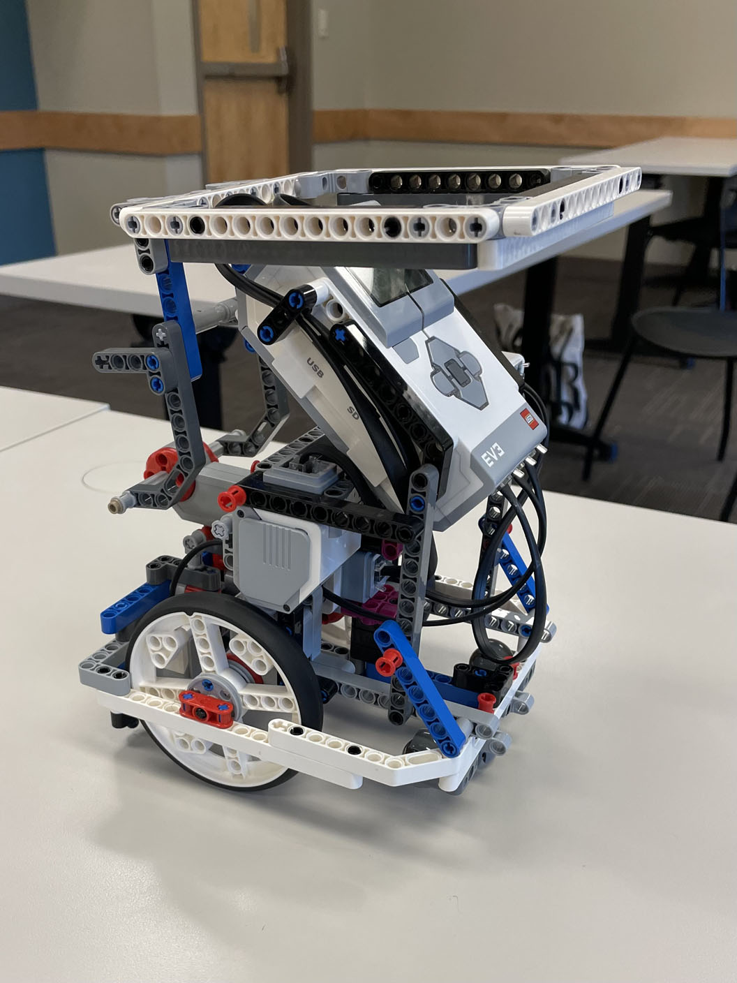 Roweb will sponsor TehnoZ Lightning Bolts for the FIRST LEGO LEAGUE World  Robotics Championship in Sydney 2023